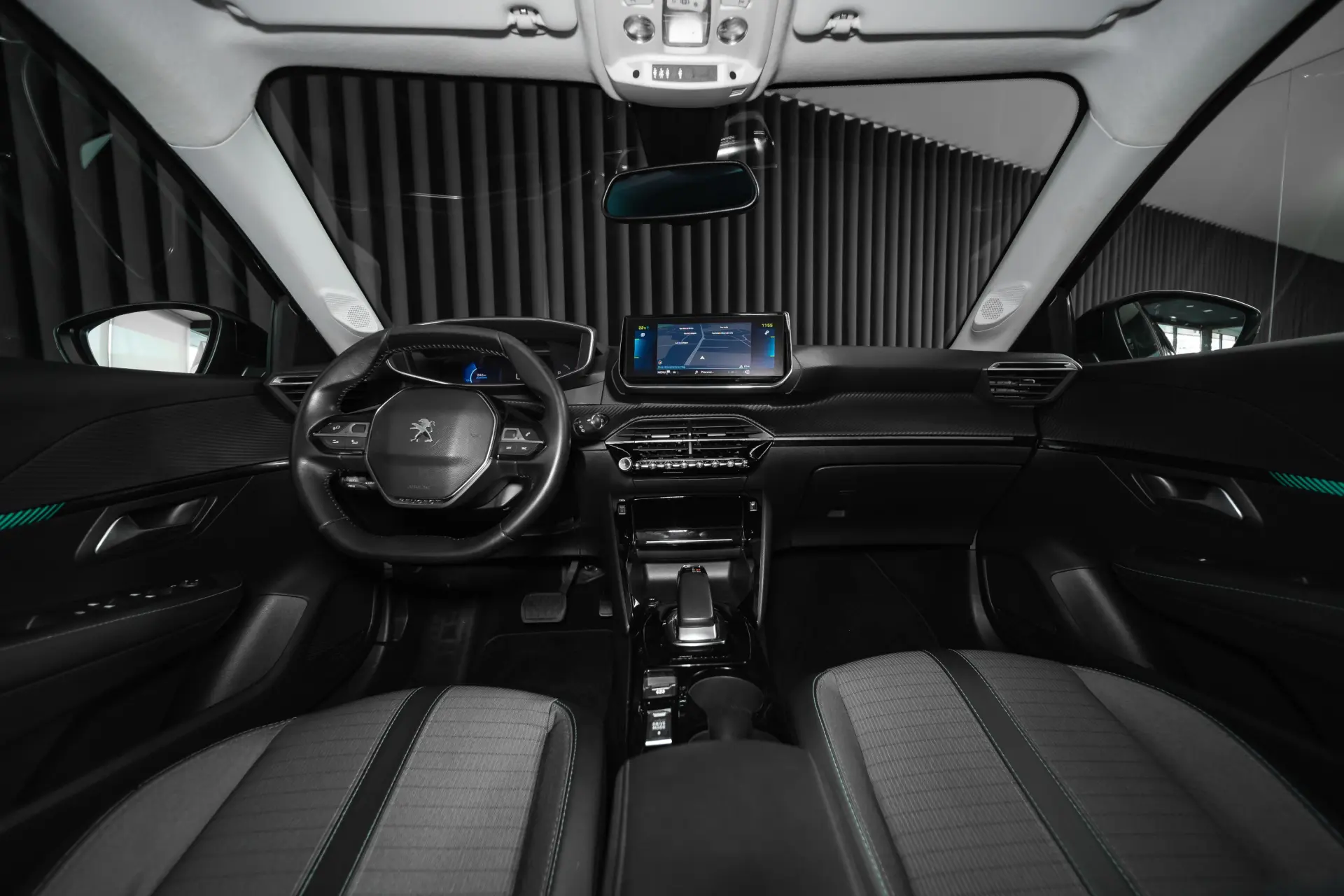 Peugeot e-208 50 kWh Allure 10