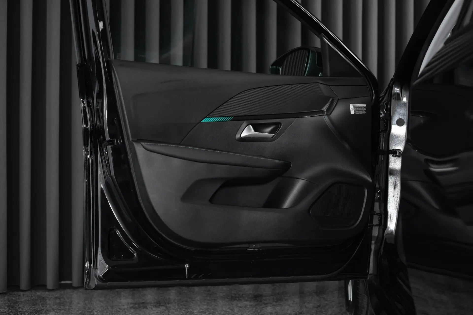 Peugeot e-208 50 kWh Allure 32