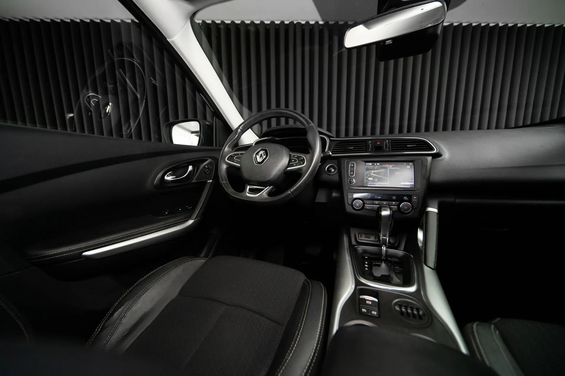 Renault Kadjar Energy TCe 130 EDC LIMITED 12