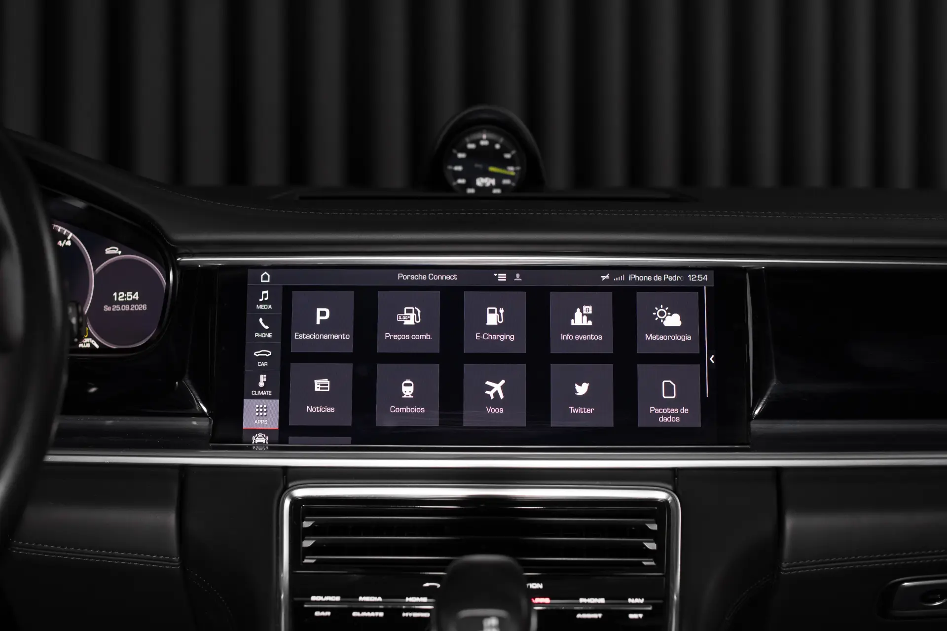 Porsche Panamera Sport Turismo 4 E-Hybrid 24