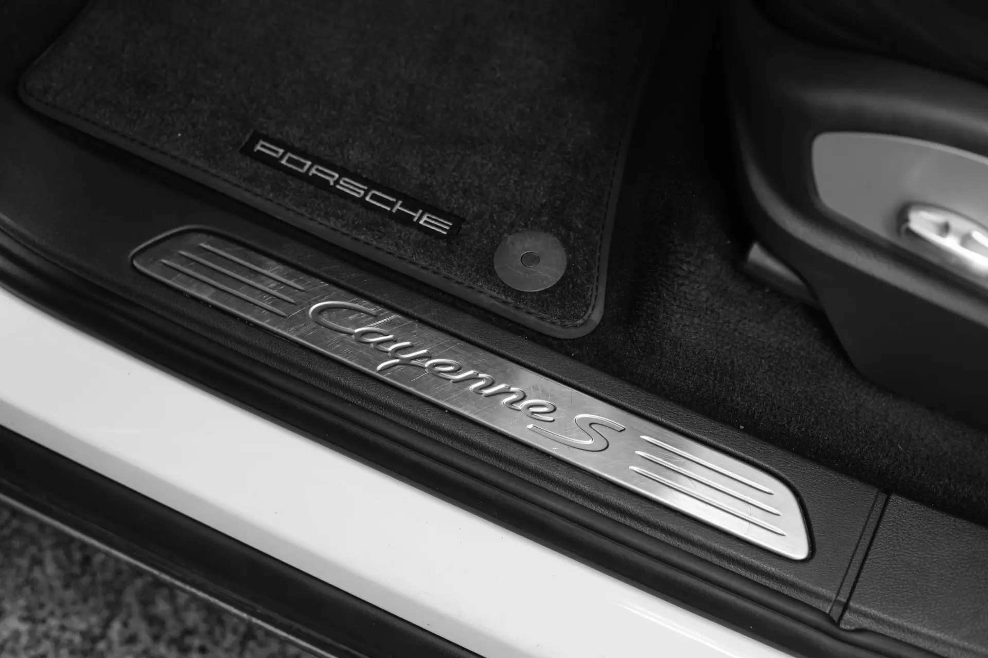 Porsche Cayenne S 38