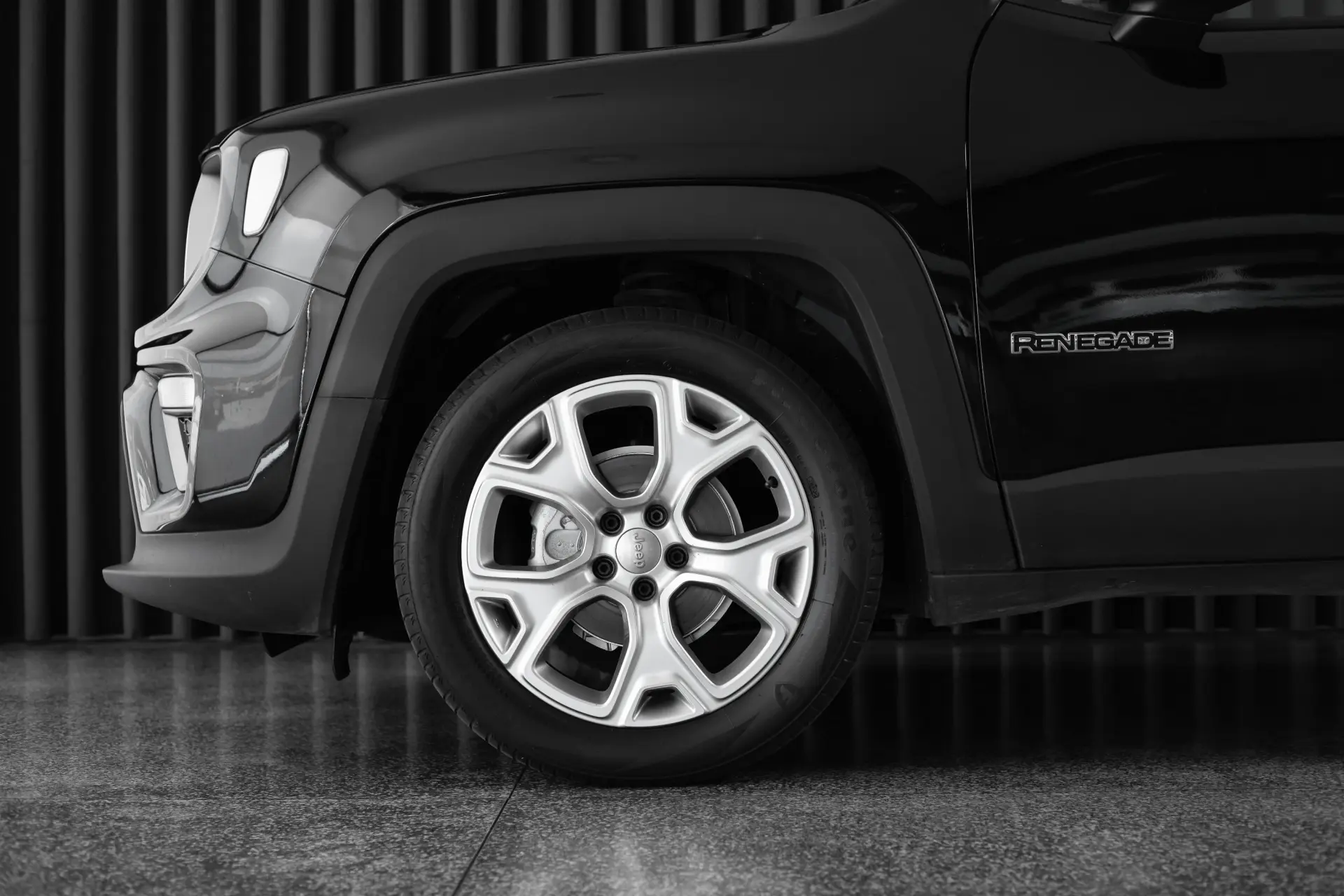 Jeep Renegade 1.0 T Limited 8