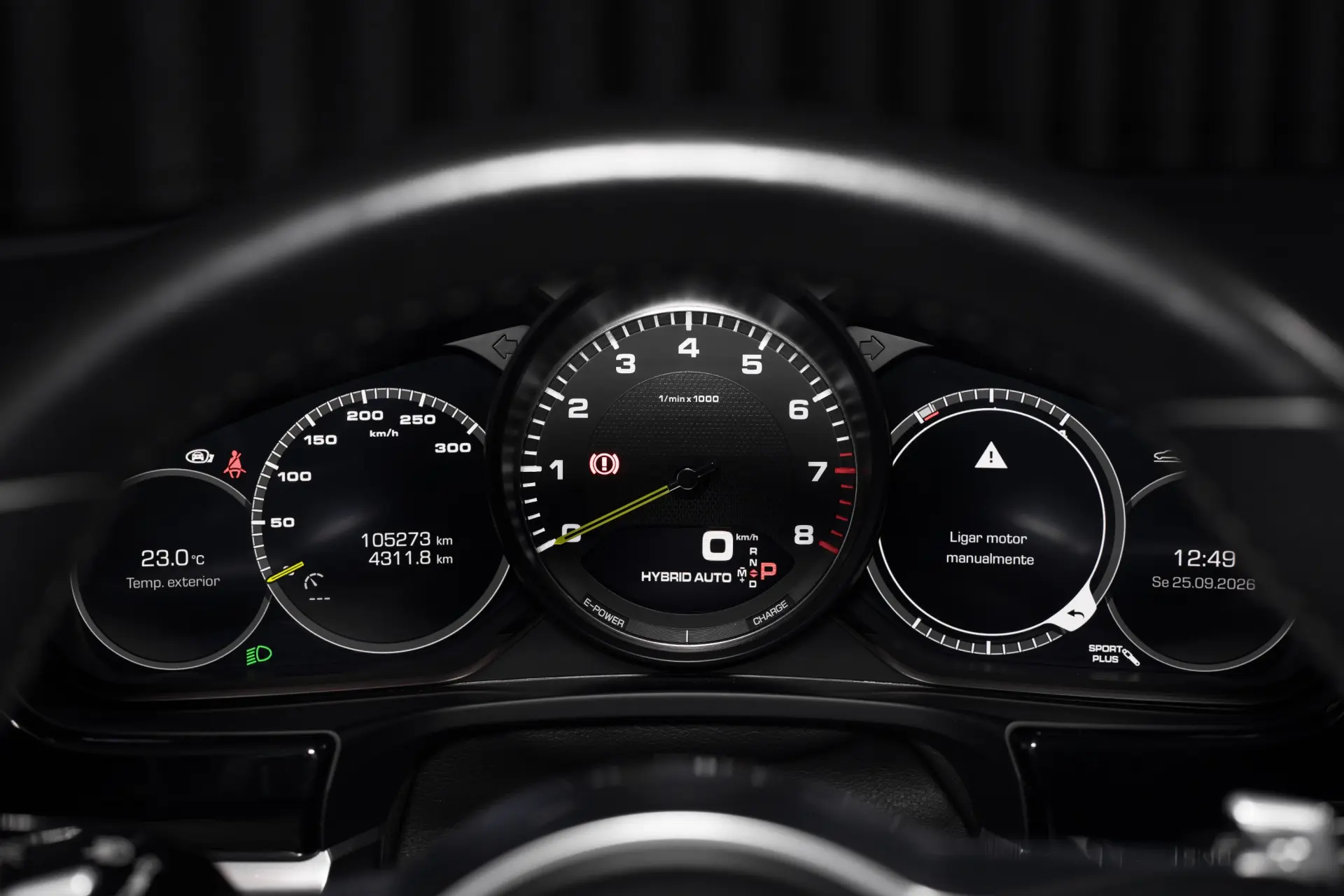 Porsche Panamera Sport Turismo 4 E-Hybrid 18