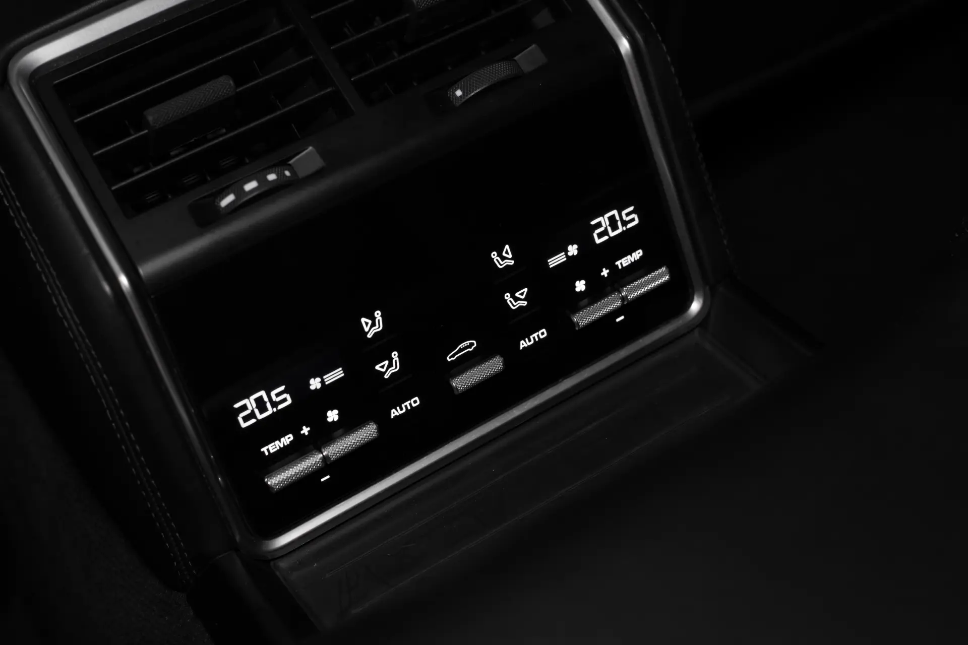 Porsche Panamera Sport Turismo 4 E-Hybrid 59