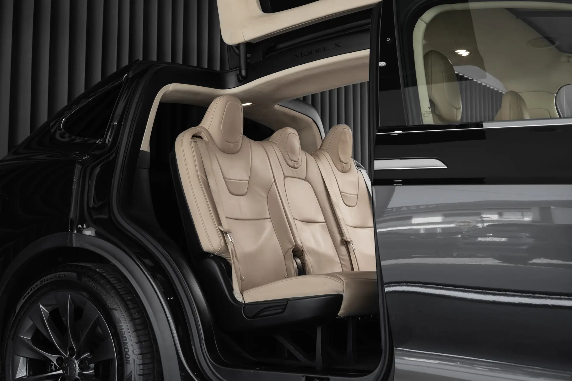Tesla Model X 90D 45