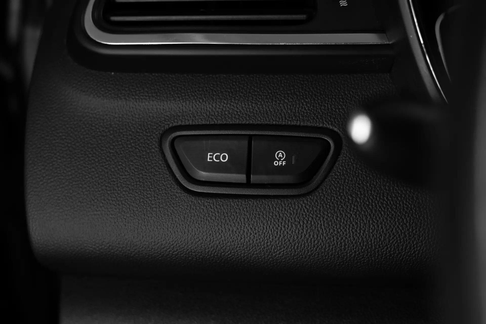 Renault Kadjar Energy TCe 130 EDC LIMITED 33