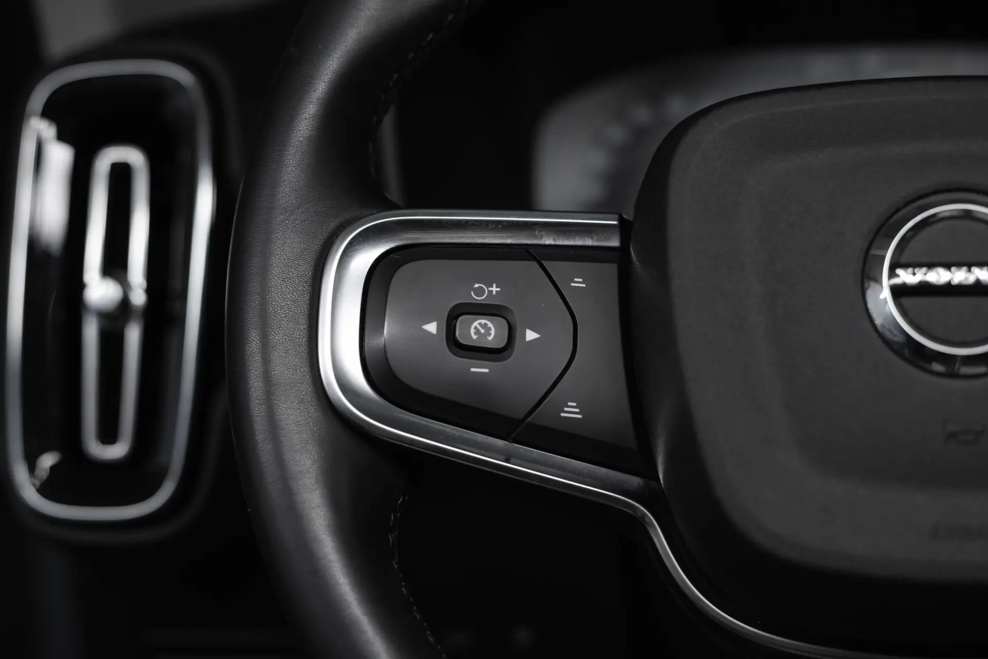 Volvo XC 40 1.5 T4 PHEV Inscription Expression 17