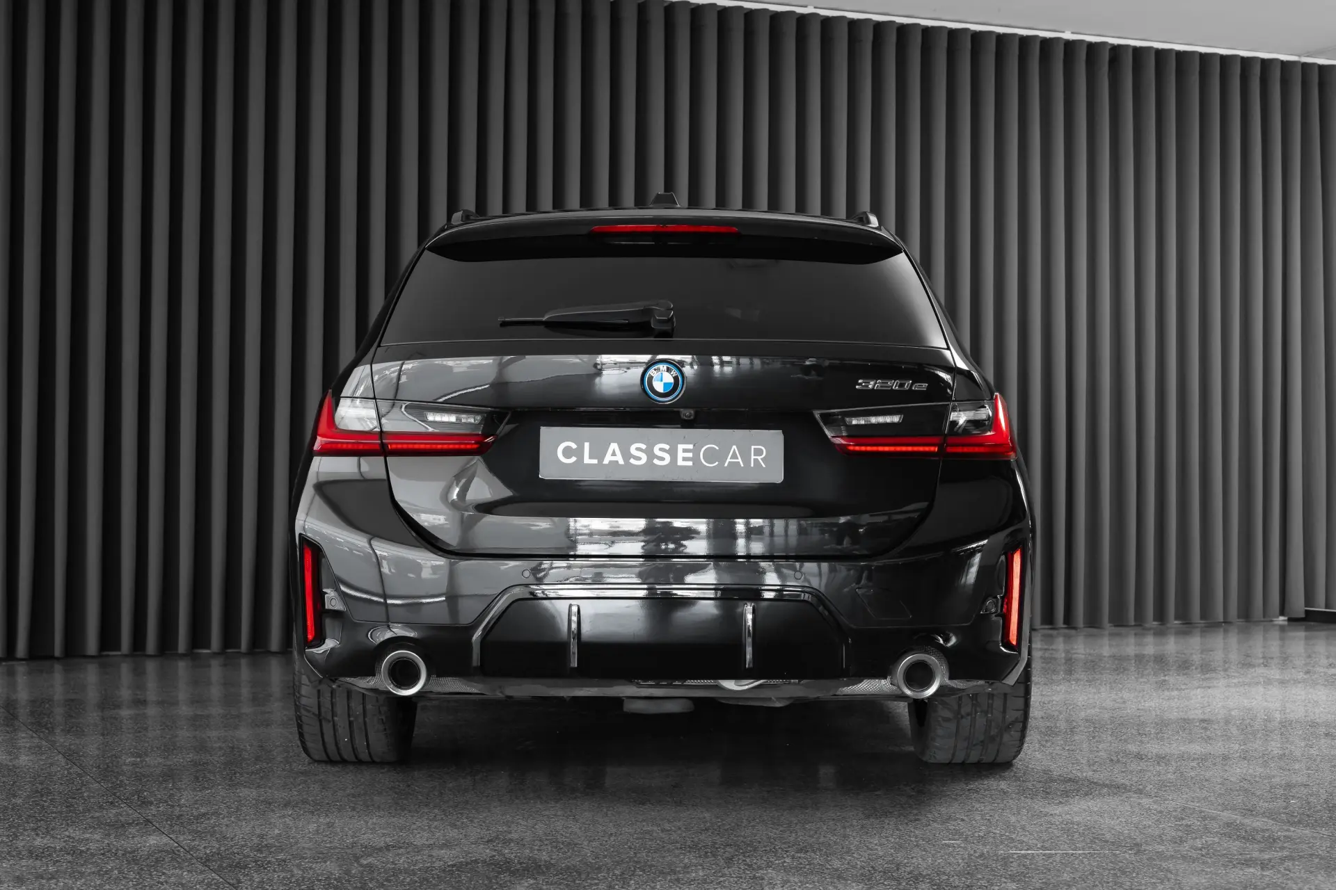 BMW 320 e Pack M Auto 5
