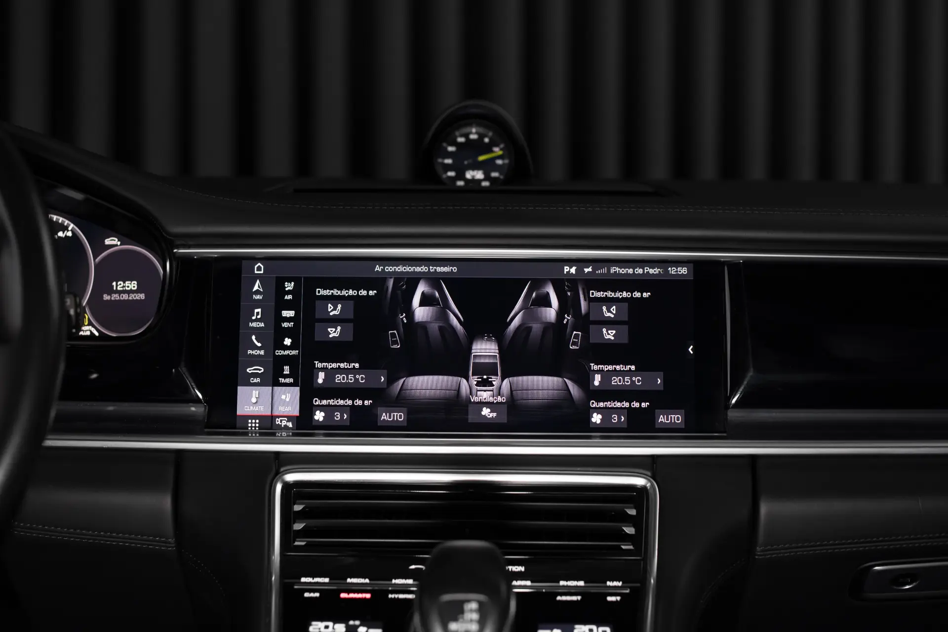 Porsche Panamera Sport Turismo 4 E-Hybrid 33