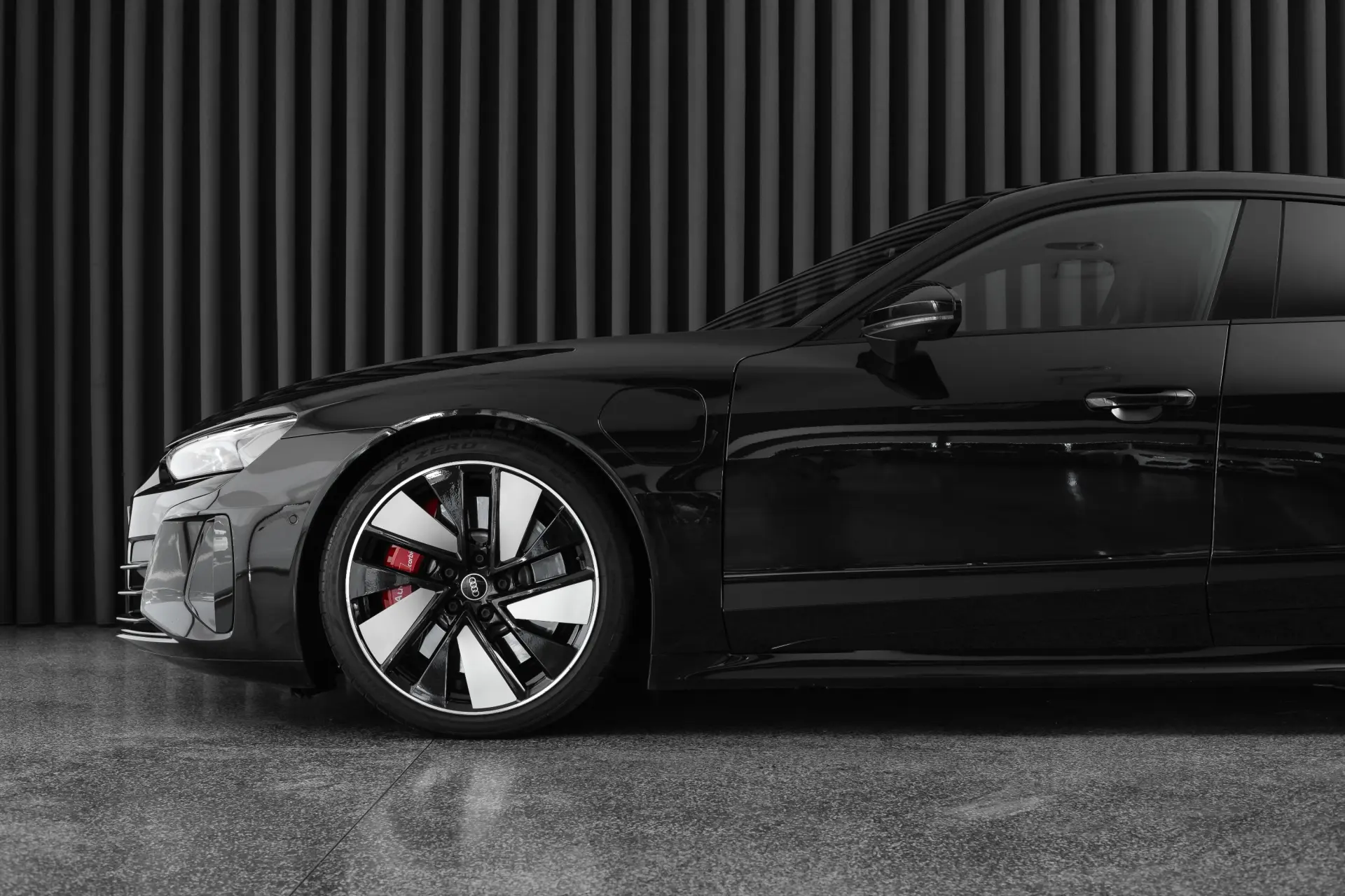 Audi e-tron GT quattro 4