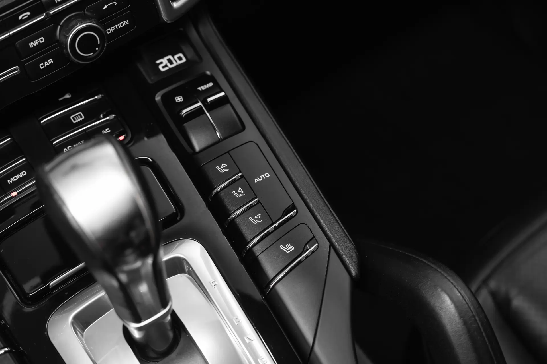Porsche Cayenne S 25