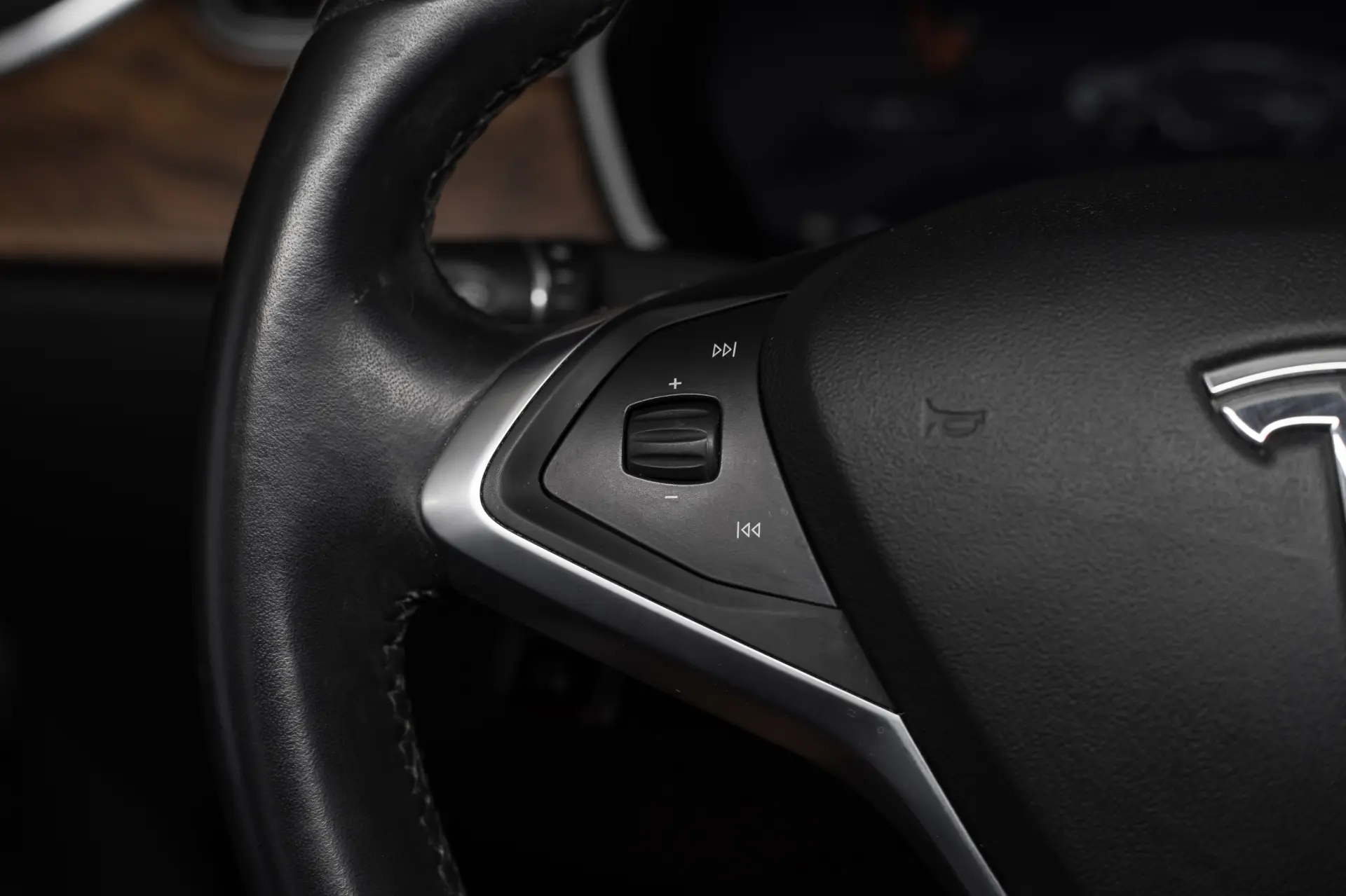 Tesla Model S 100D 29