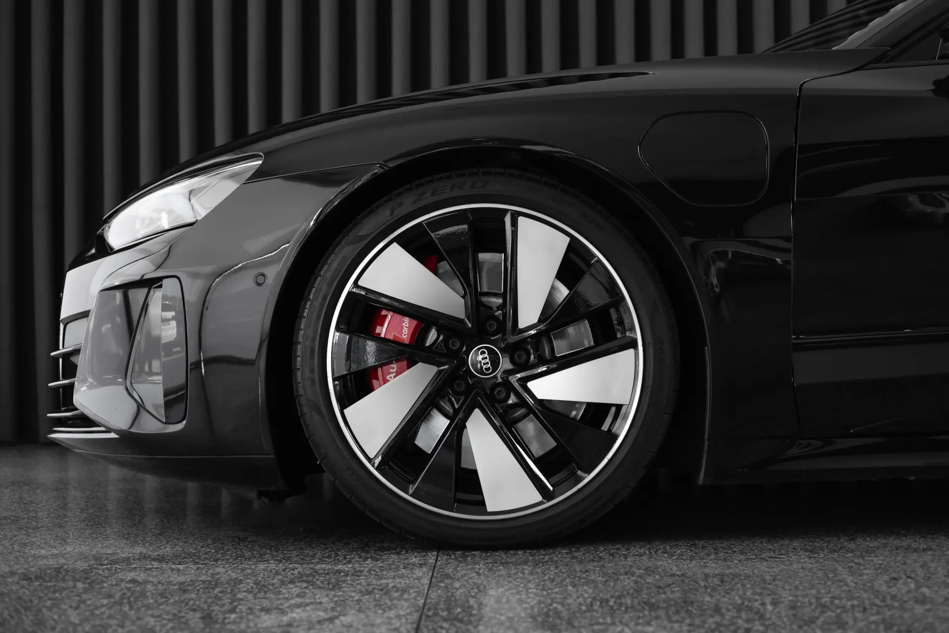Audi e-tron GT quattro 6