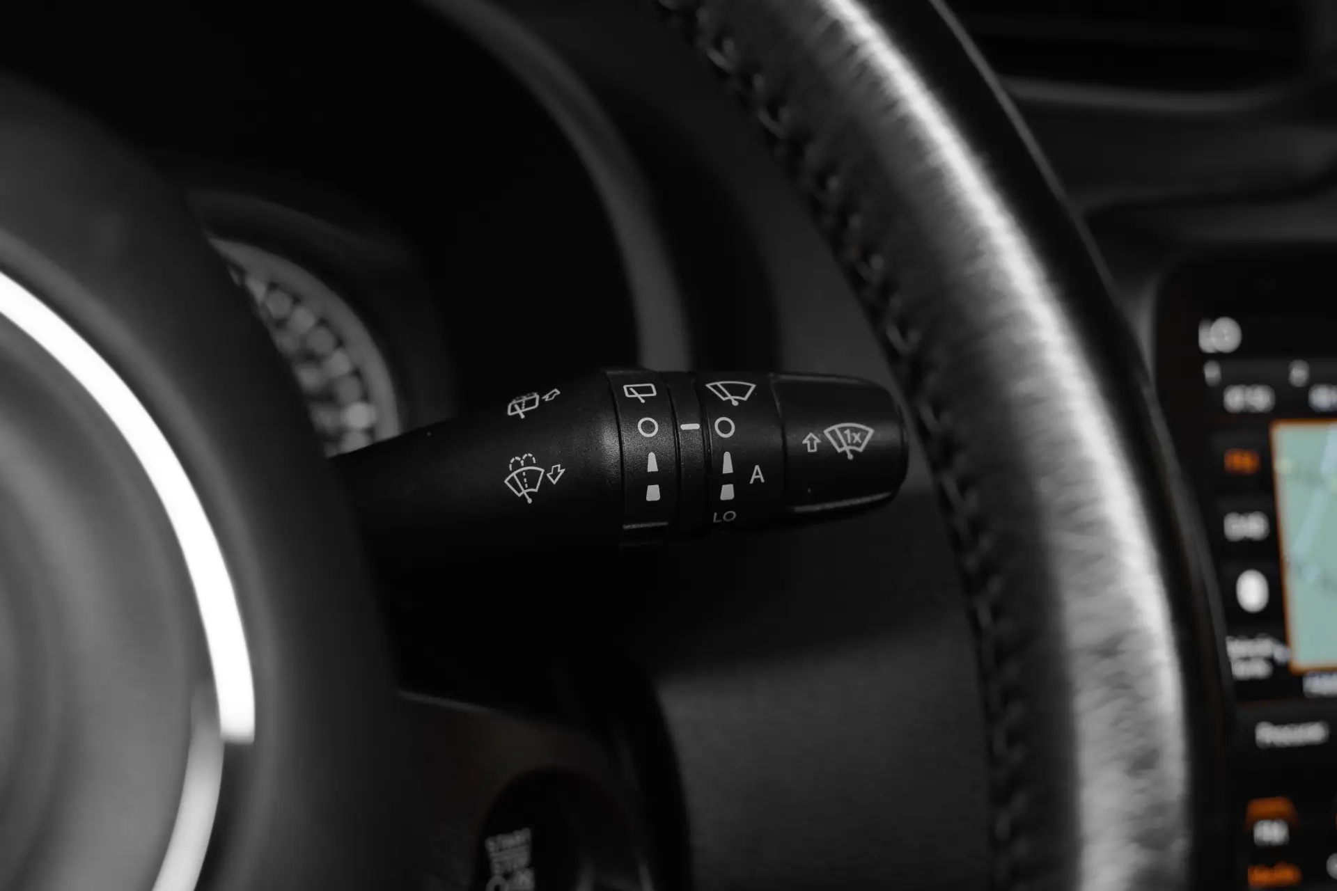 Jeep Renegade 1.0 T Limited 26
