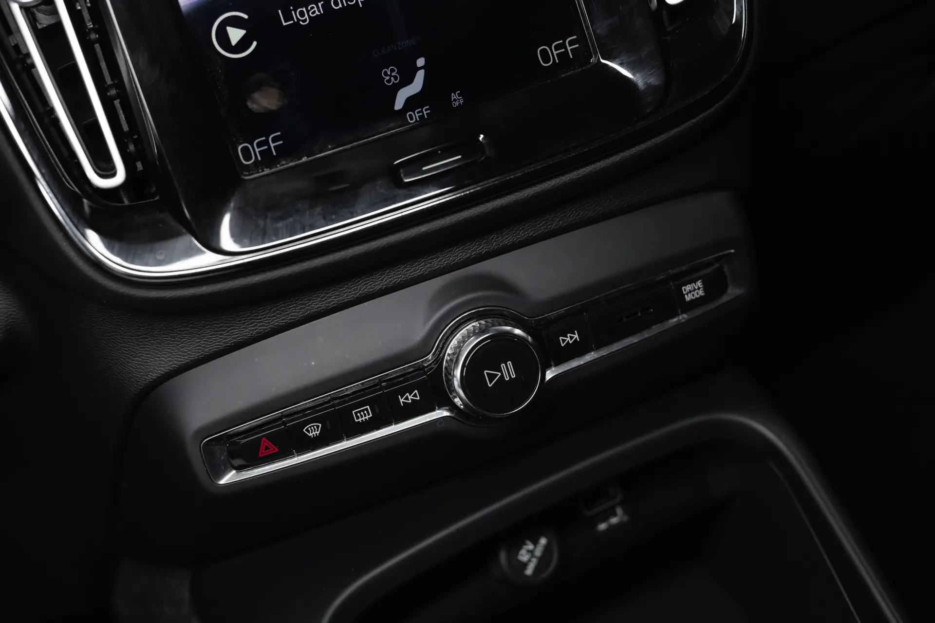 Volvo XC 40 1.5 T4 PHEV Inscription Expression 28