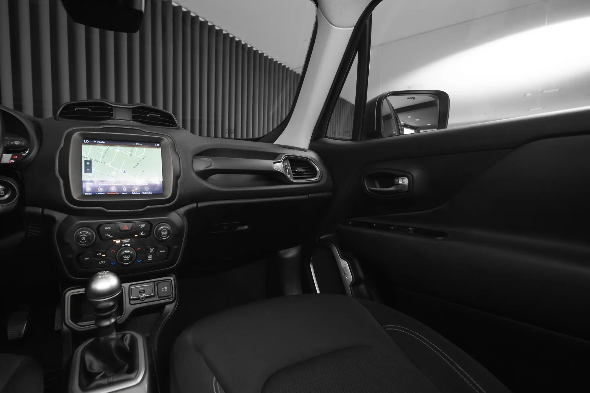 Jeep Renegade 1.0 T Limited 14