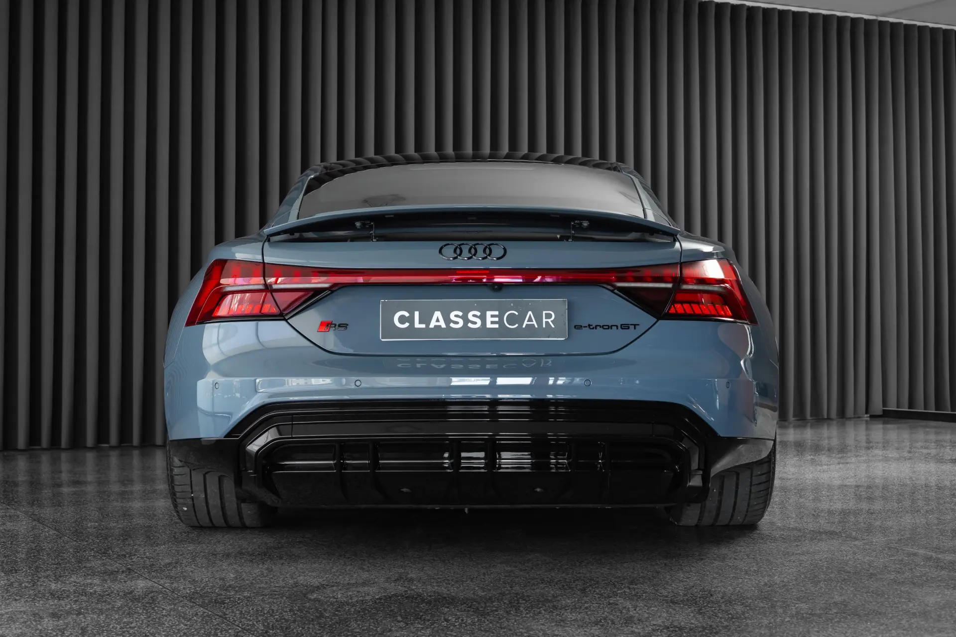 Audi RS e-tron GT quattro 8