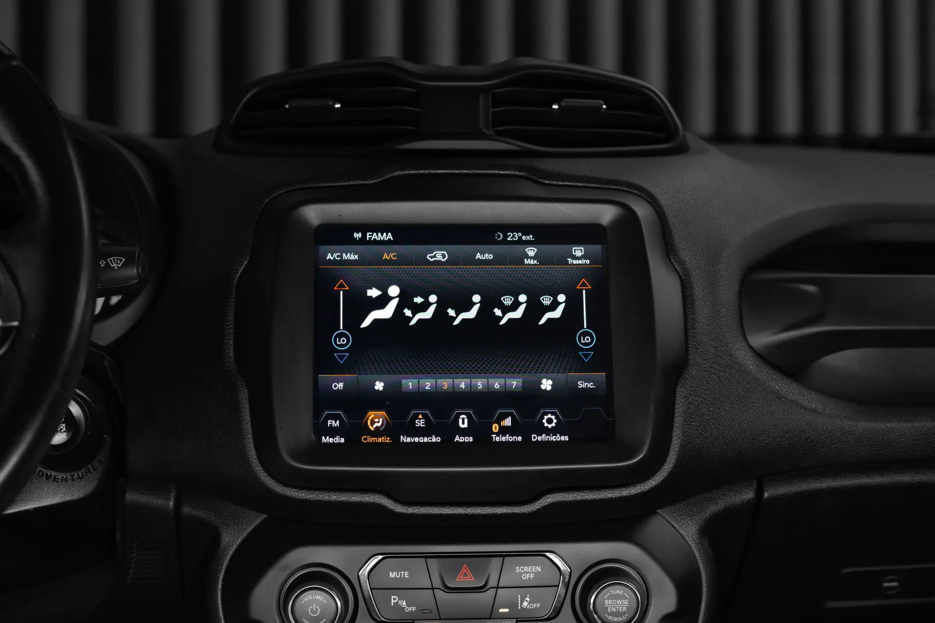 Jeep Renegade 1.0 T Limited 18