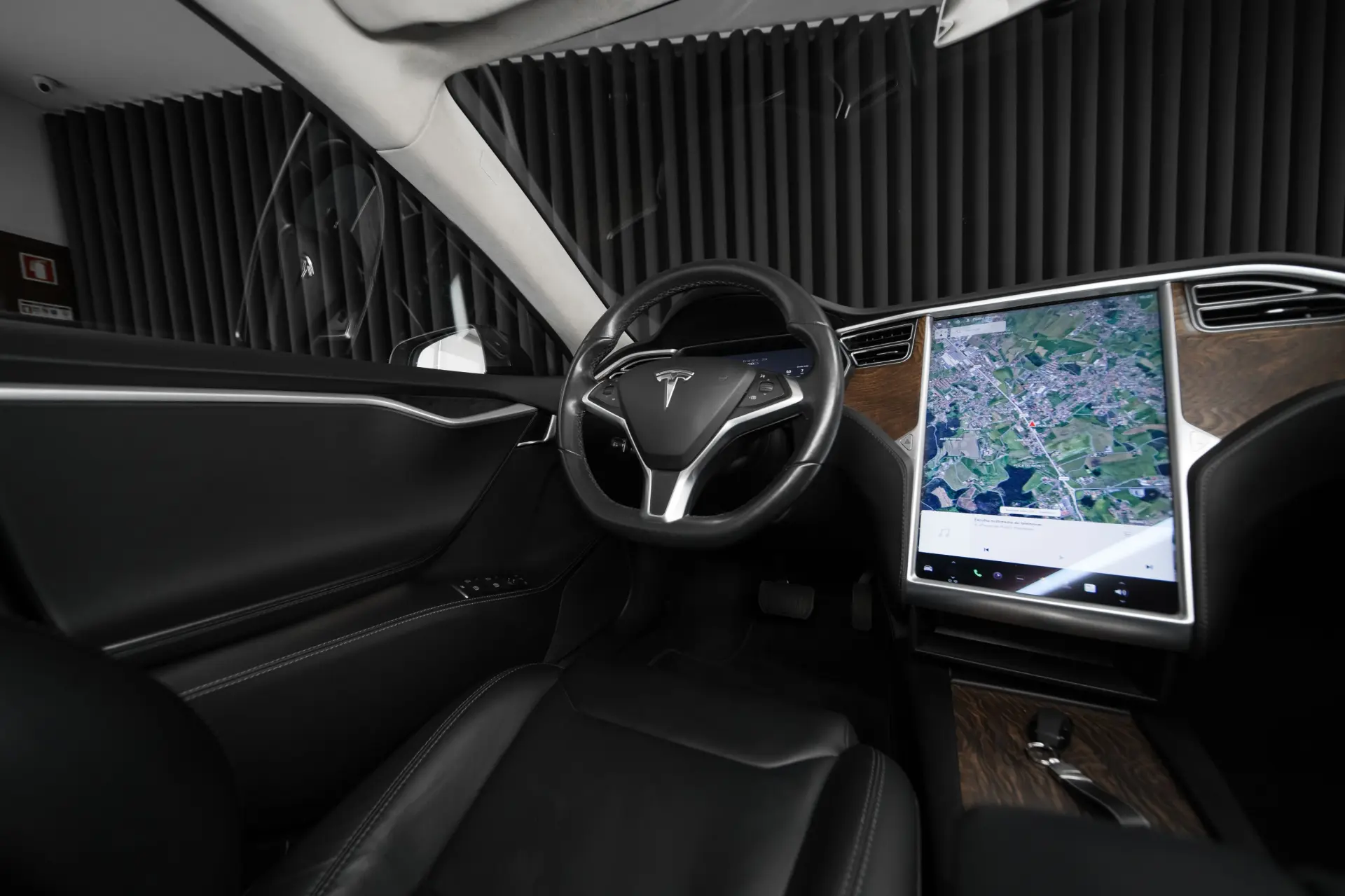 Tesla Model S 100D 9