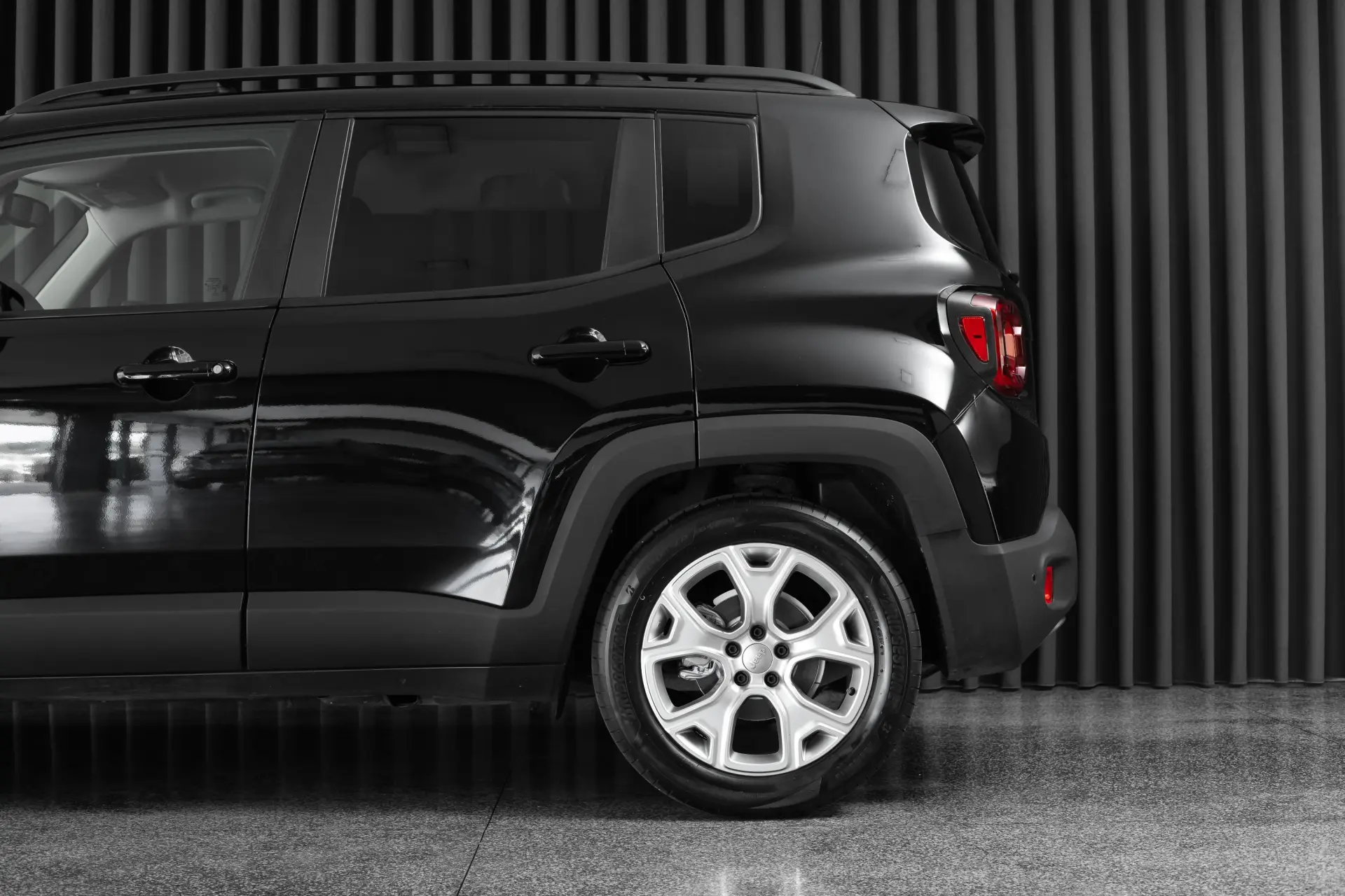 Jeep Renegade 1.0 T Limited 7