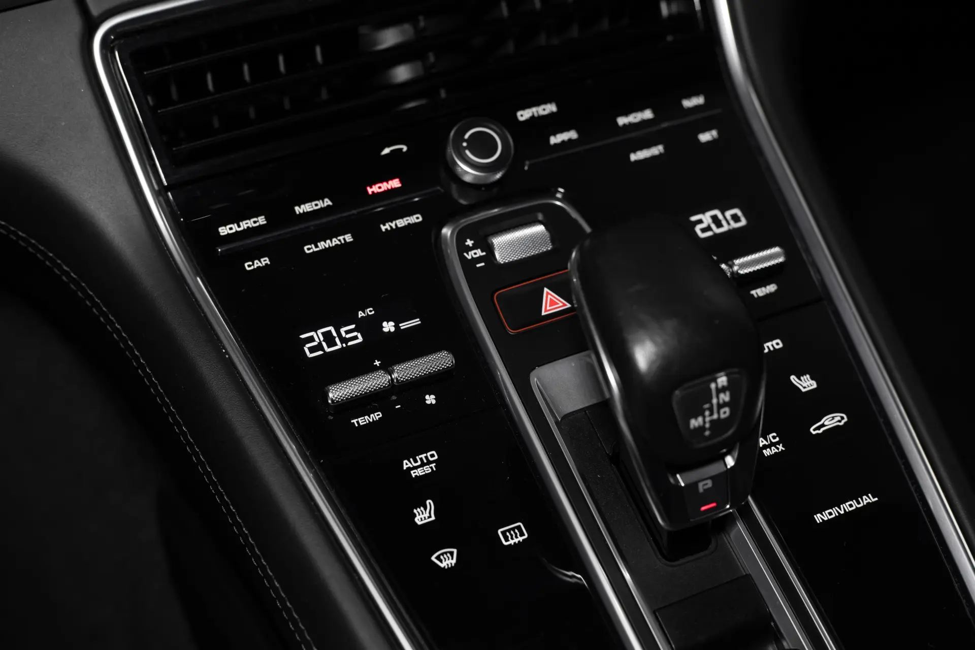 Porsche Panamera Sport Turismo 4 E-Hybrid 43