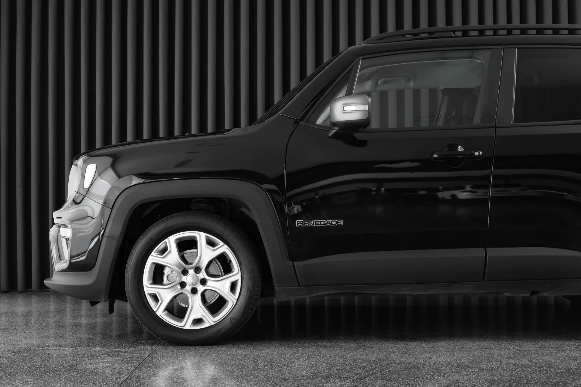 Jeep Renegade 1.0 T Limited 6