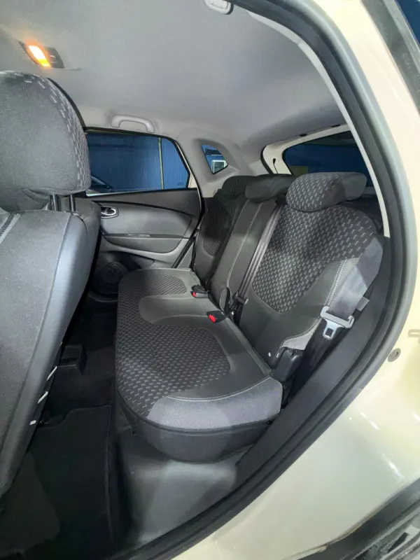 Renault Captur 0.9 TCE Zen 15