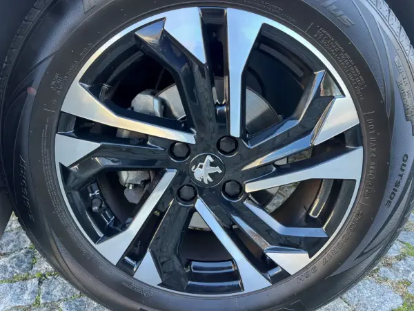 Peugeot 2008 PureTech 130 EAT8 Allure 16