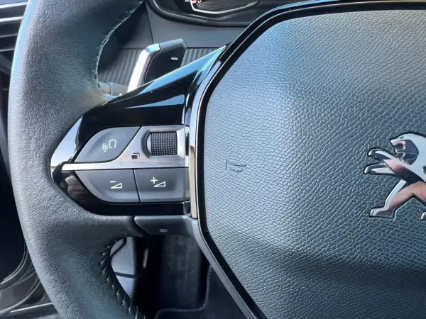 Peugeot 2008 PureTech 130 EAT8 Allure 25