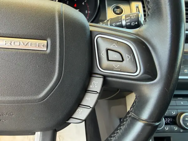 Land Rover Range Rover Evoque 2.0 eD4 SE Dynamic 25
