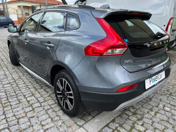 Volvo V40 Cross Country 1.5 T3 Plus Geartronic 8