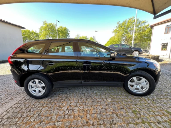 Volvo XC 60 2.4 D Drive Momentum 4