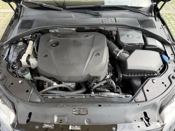 Volvo XC 70 2.0 D4 DYNAMIQUE SUMMUM GEARTRONIC 45