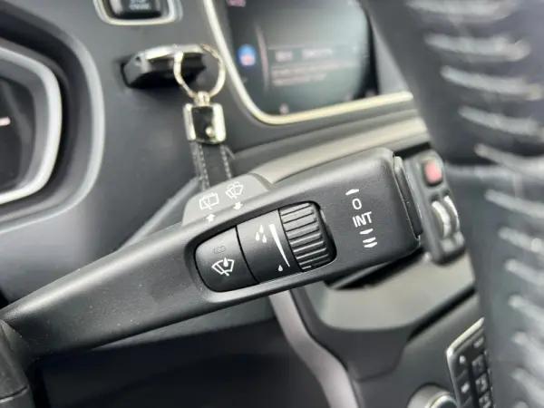 Volvo V40 Cross Country 1.5 T3 Plus Geartronic 33