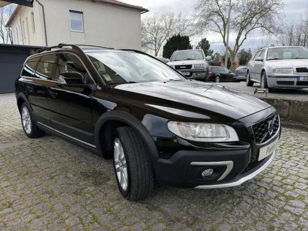 Volvo XC 70 2.0 D4 DYNAMIQUE SUMMUM GEARTRONIC 3
