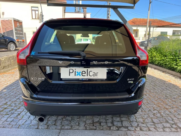 Volvo XC 60 2.4 D Drive Momentum 6