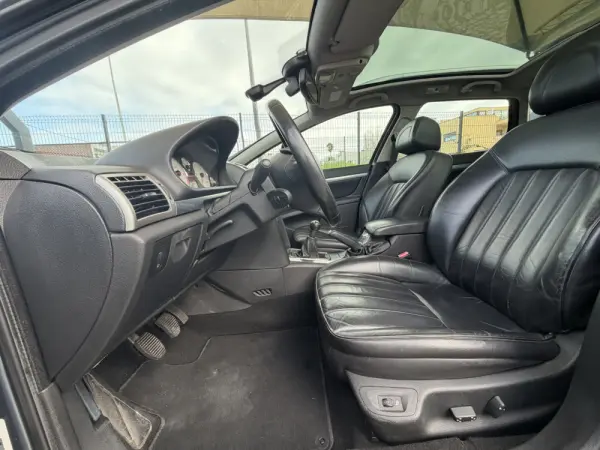 Peugeot 407 SW 1.6 HDi Executive 16