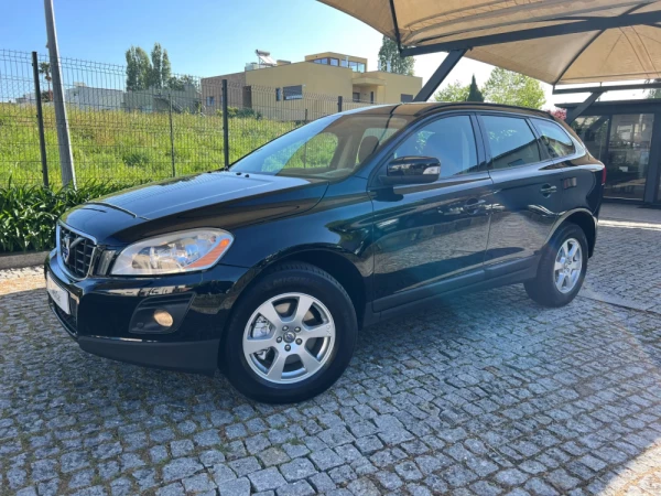 Volvo XC 60 2.4 D Drive Momentum 9