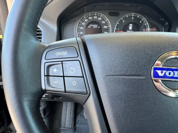 Volvo XC 60 2.4 D Drive Momentum 22