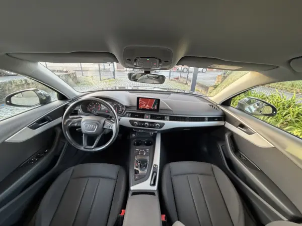 Audi A4 Avant 35 TDI S tronic 18