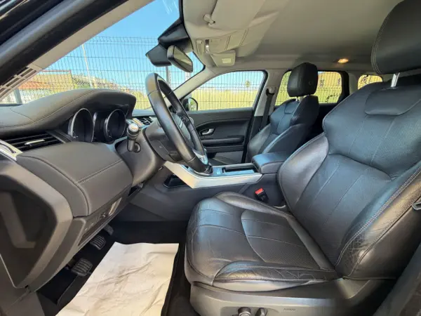 Land Rover Range Rover Evoque 2.0 eD4 SE Dynamic 17