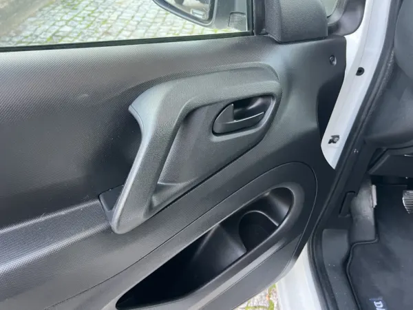 Peugeot Partner 1.6 e-HDi Confort 21
