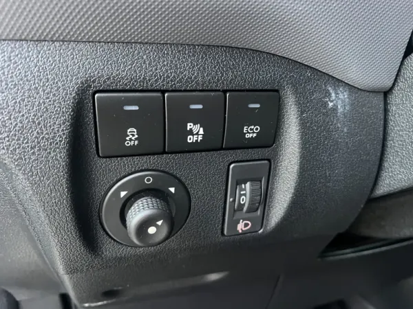 Peugeot Partner Partner 16 HDI 3 Lug 20