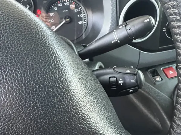 Peugeot Partner Partner 16 HDI 3 Lug 28