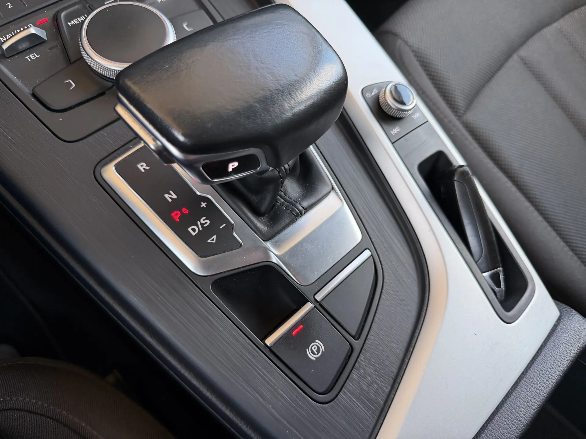 Audi A4 Avant 35 TDI S tronic 33