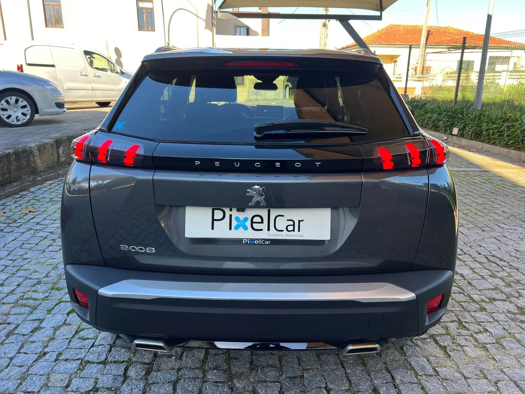 Peugeot 2008 PureTech 130 EAT8 Allure 8