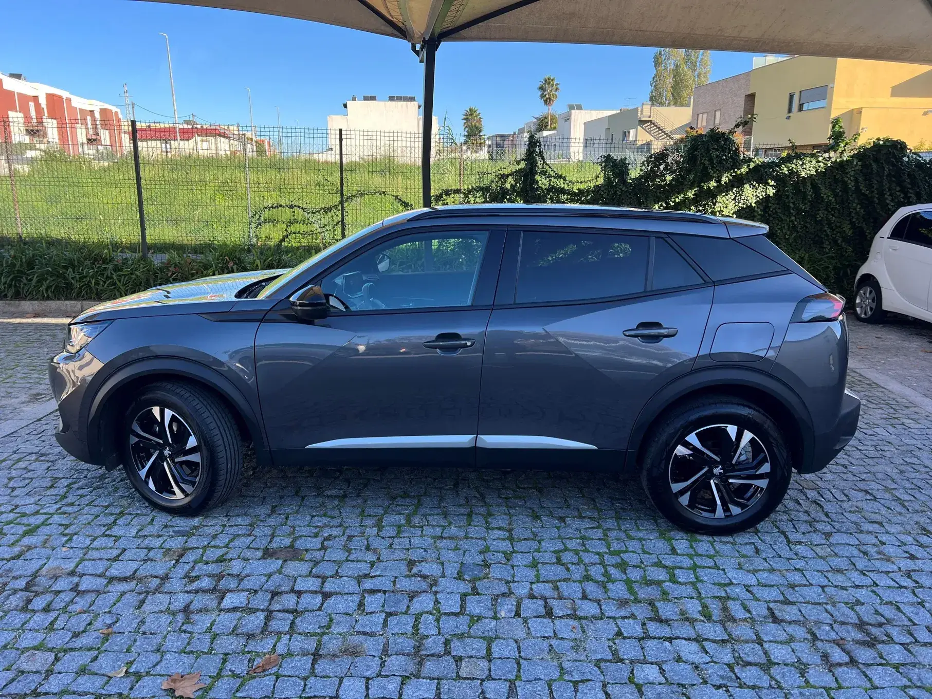 Peugeot 2008 PureTech 130 EAT8 Allure 10