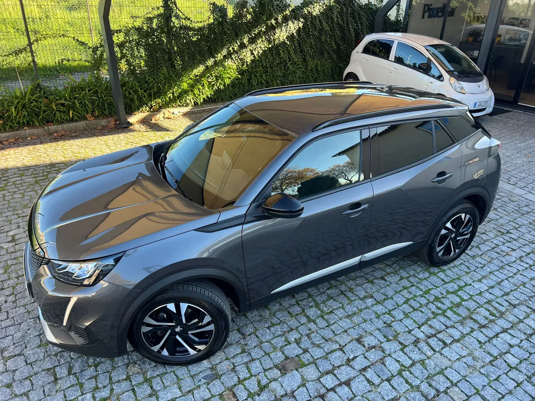 Peugeot 2008 PureTech 130 EAT8 Allure 12