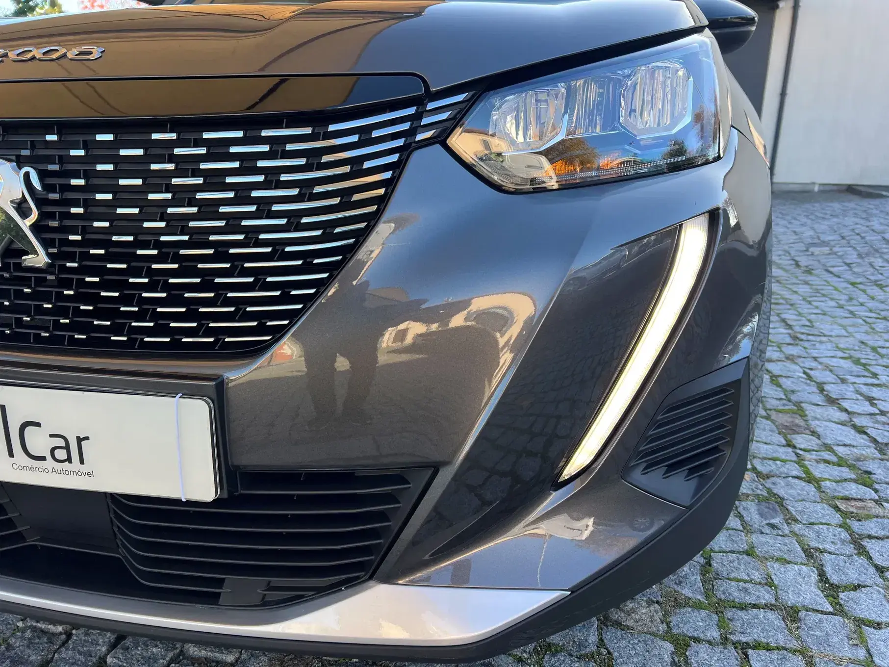 Peugeot 2008 PureTech 130 EAT8 Allure 13