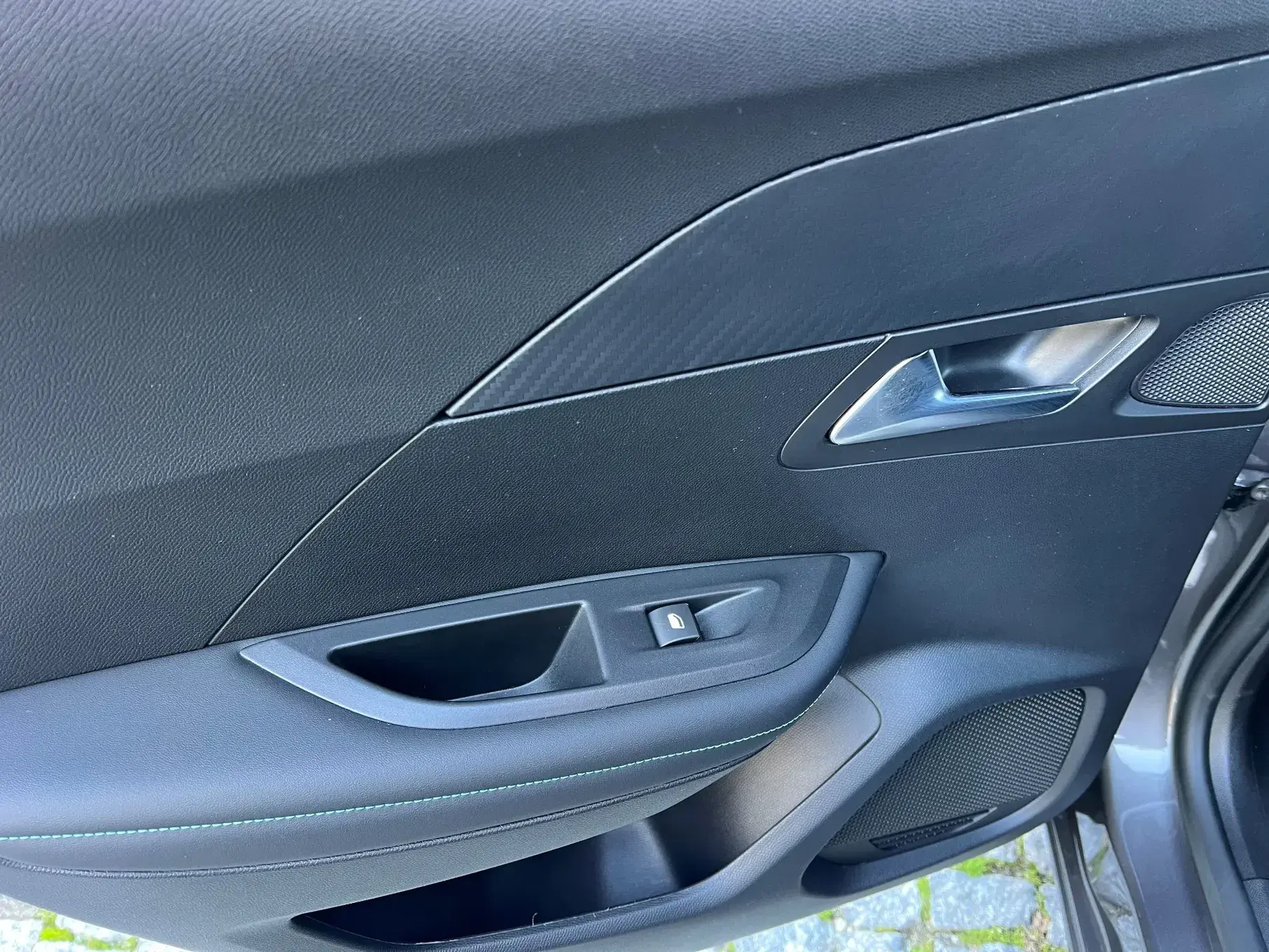 Peugeot 2008 PureTech 130 EAT8 Allure 41